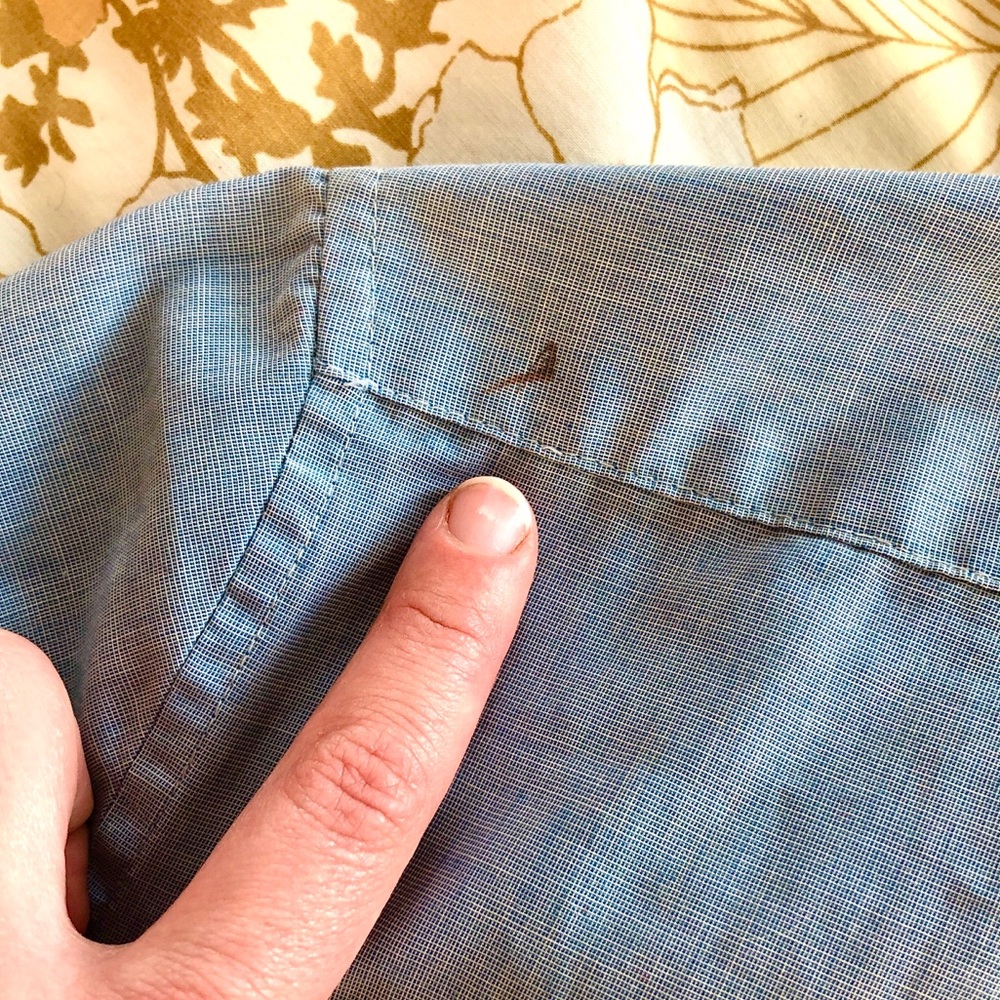 💐H&M Slim Fit Easy-Iron Button-Up Shirt 👔🌸 - Picture 2 of 4